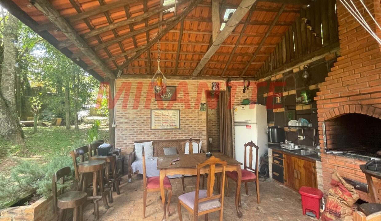 16aae072be839fd56f2d6c6bf0d14144