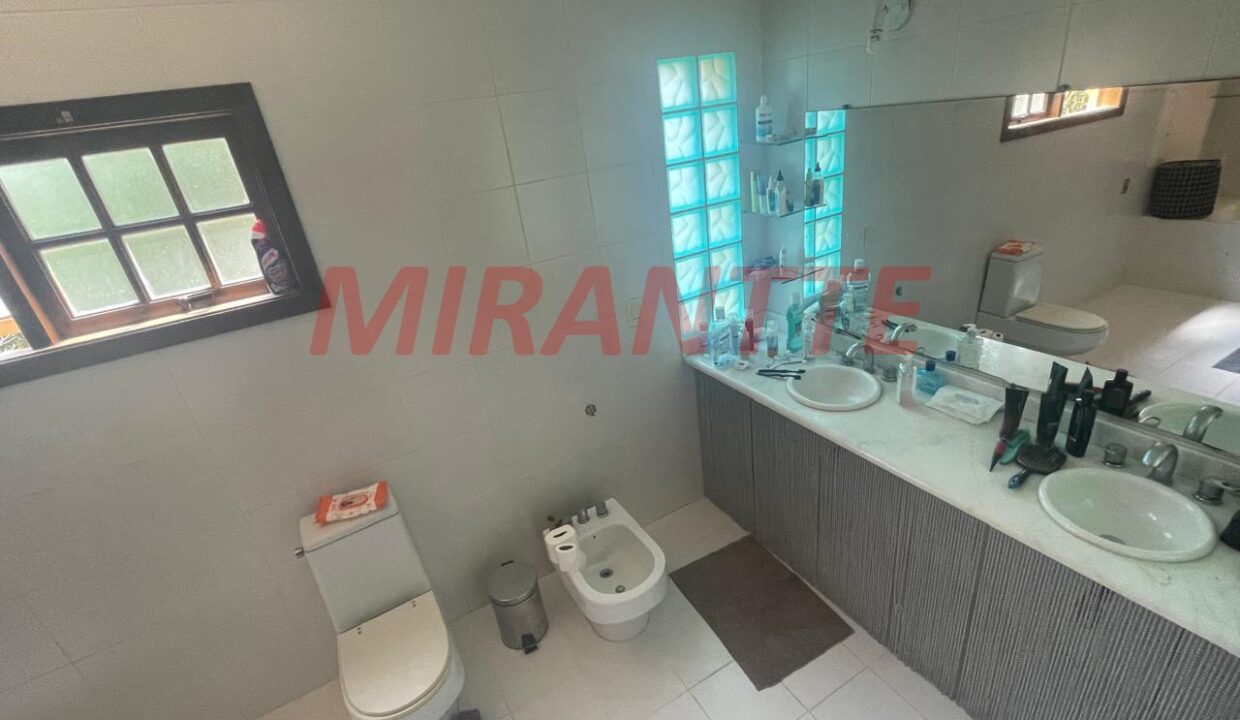 6cb56d788351661bf941e0f7308c2aad