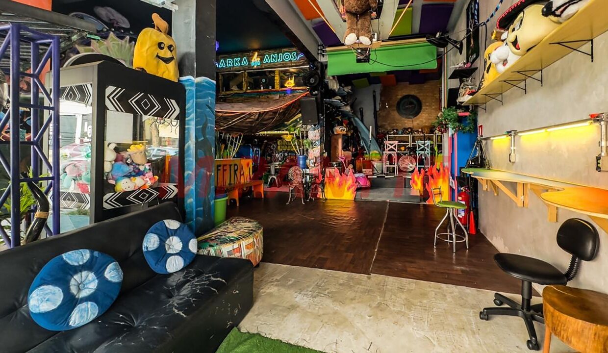 8da03727f1715d4a1f47b7ce74919a2d