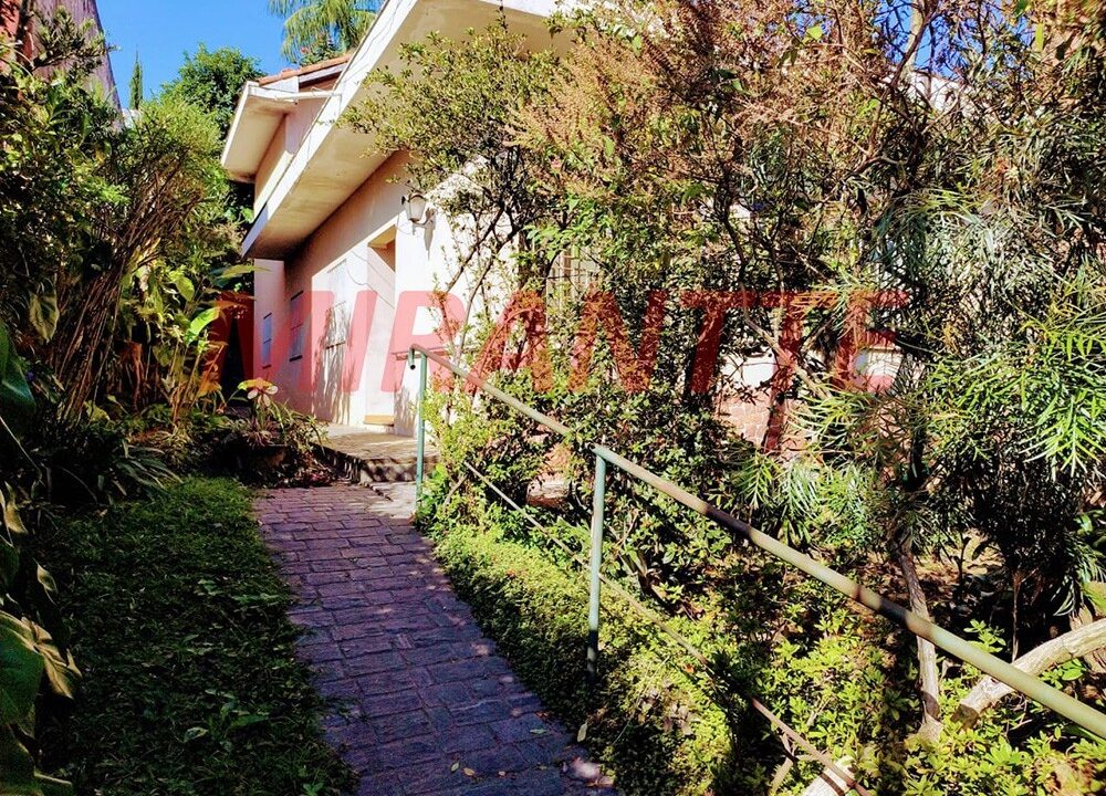 d161a90b147477be5f5a33fa05d78c01