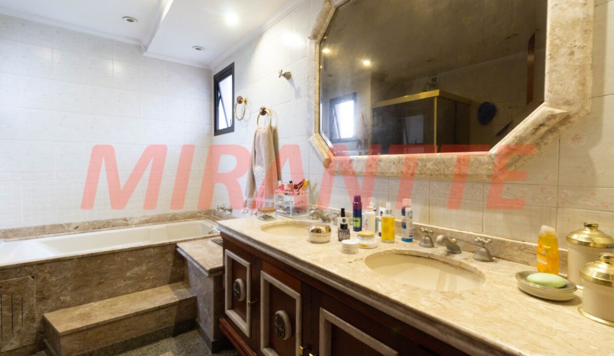 e740302114b947a5b7600c1172aed978