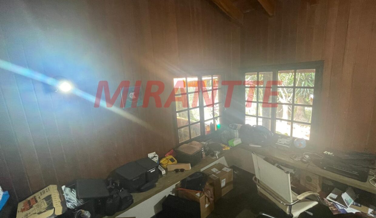 f238d44b5ae940c71bf1f7c68b42ad5c