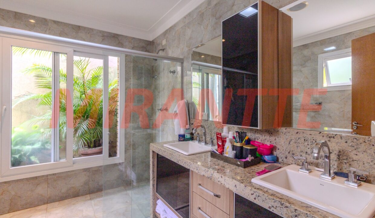 0410a03dbd4867cf385853bd52a76c6e