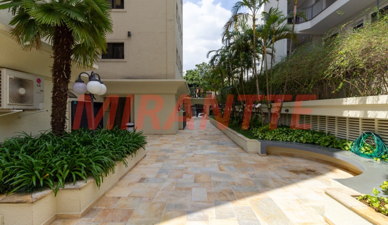 0d8df9a4701ce2e9eeca61089d52825b