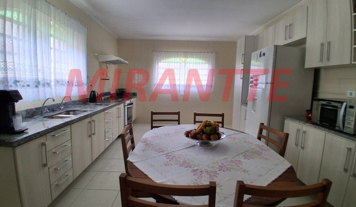 1a68fae3b48f8141298424c990162977