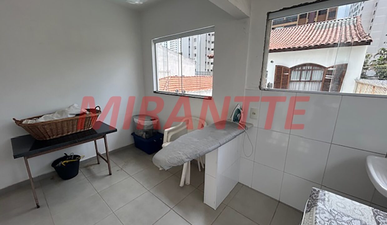 28e20b1c9f232f5a6a984727a4dcb23e