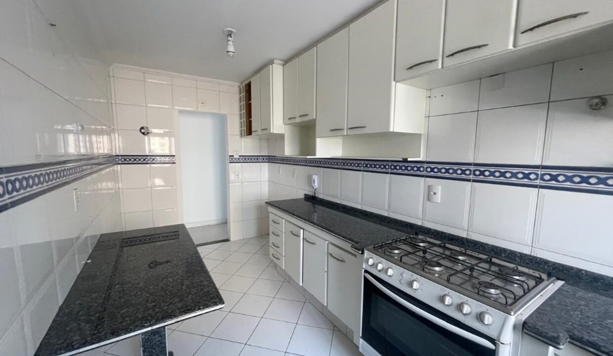 46ff85d6802e88a82076a0df43ff42c9