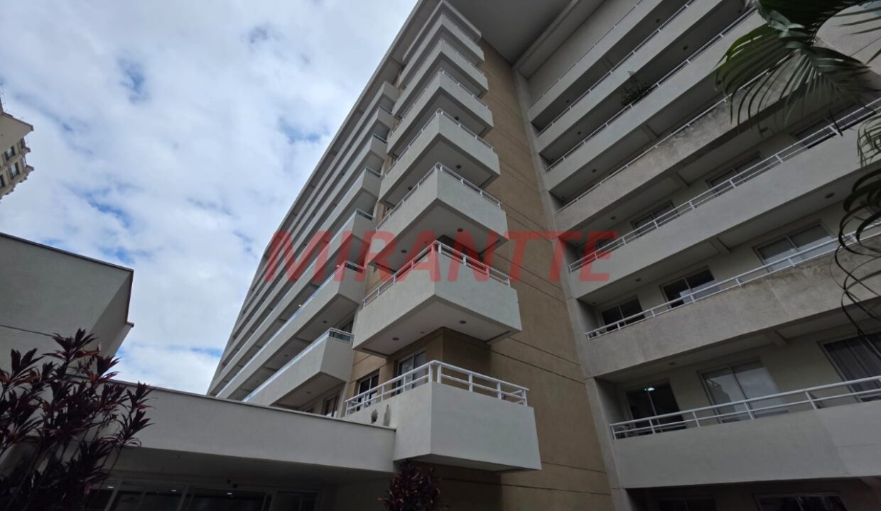 5b8c8385068c4856a9c63705d77ceb32