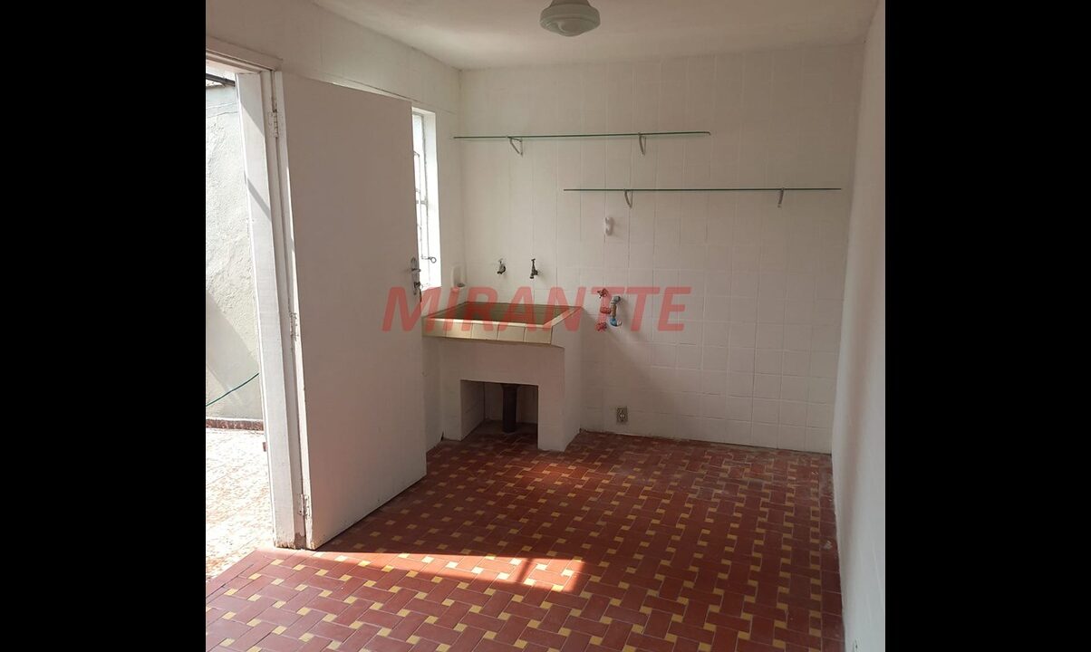 61abedf73afff3fee97a811fee762f33