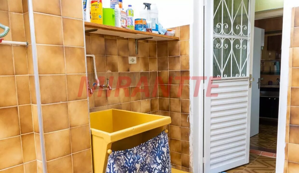 8154aad6c778a2af537fee7b90bc3b7b