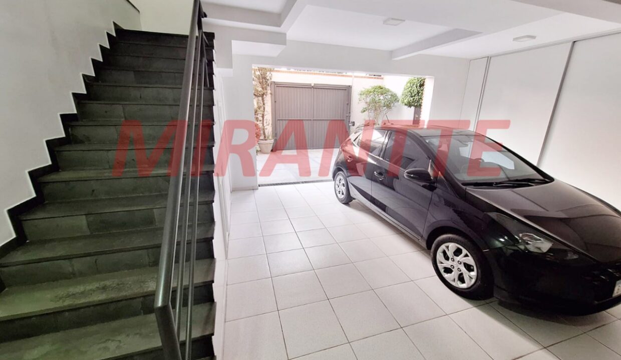 96d8a3c5be58f758e8ec1e41141a2ed2