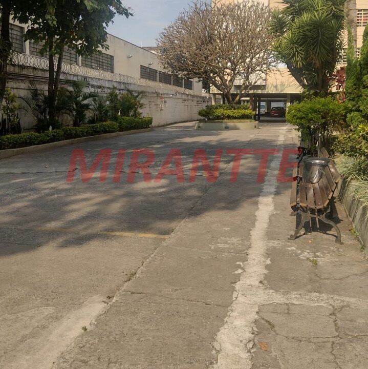 993958af5f83d8320fa01b4ca33c44ce