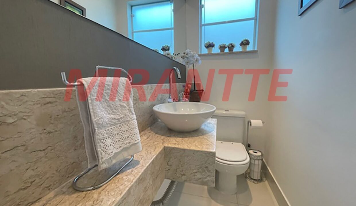 d4e3a8fb97d07a5f7fbf30c1d5533170