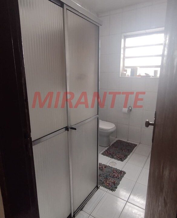 e64924b30a380d83f1d5fae1d9d69982