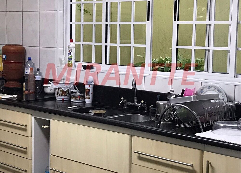 e6ac8221ecd69669733a5a83c56285d1