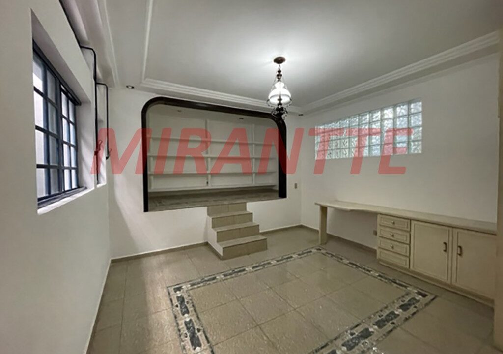 f90515fe1d1e1340757d8b6da94c9815