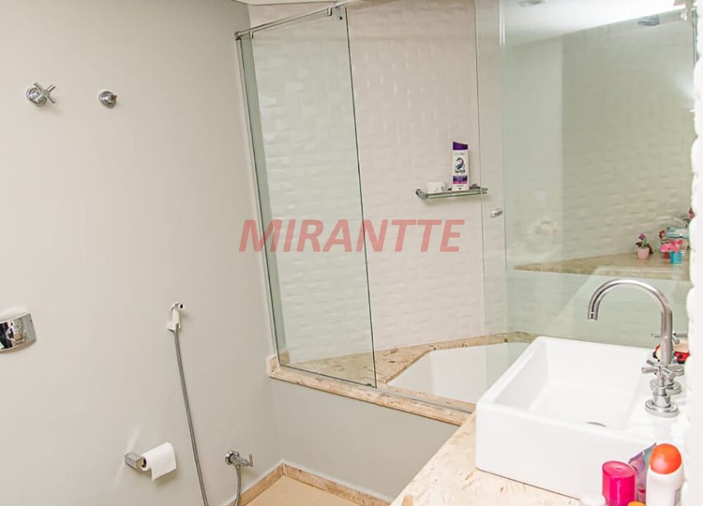 fbc8cc62a1c7a2ffe2e70968c223135f