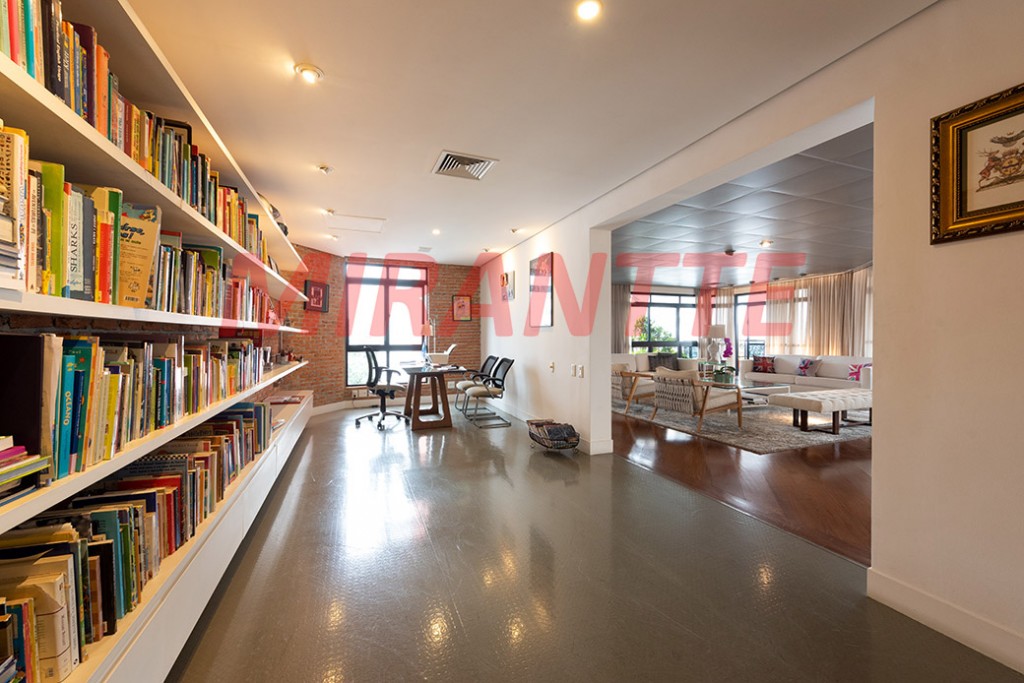Apartamento com 4 quartos em Real Parque