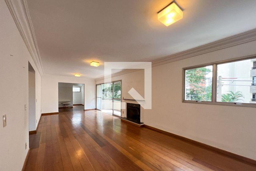 Apartamento à Venda – Itaim Bibi, 3 Quartos, 198 m² – São Paulo