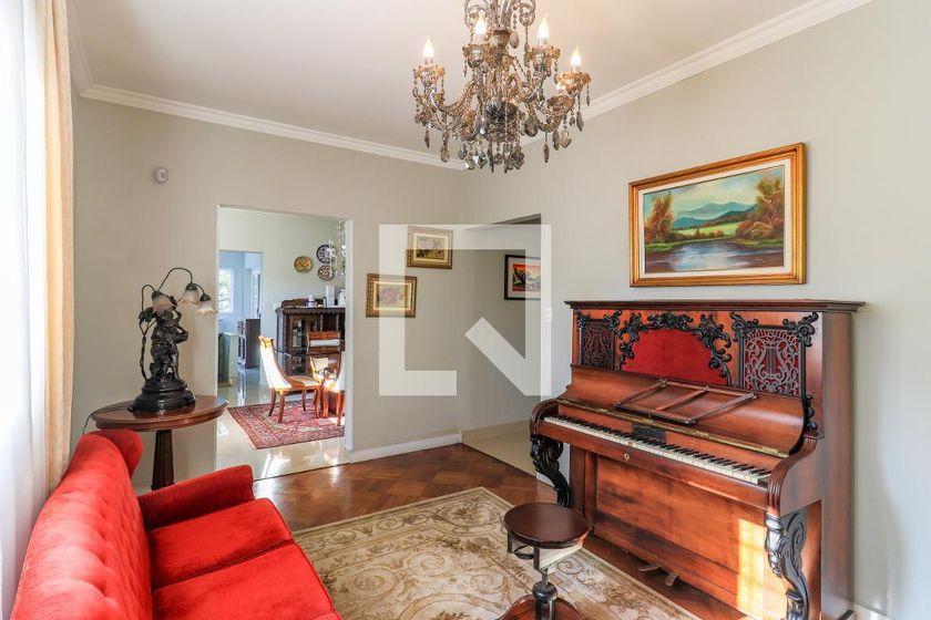 Casa à Venda – Campo Belo, 4 Quartos, 690 m² – São Paulo