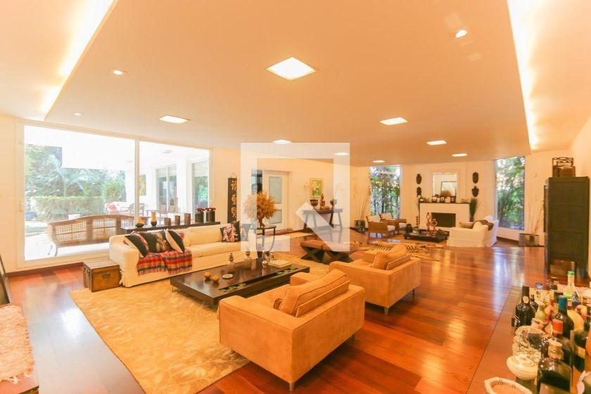Casa à Venda – Real Parque, 6 Quartos, 1300 m² – São Paulo