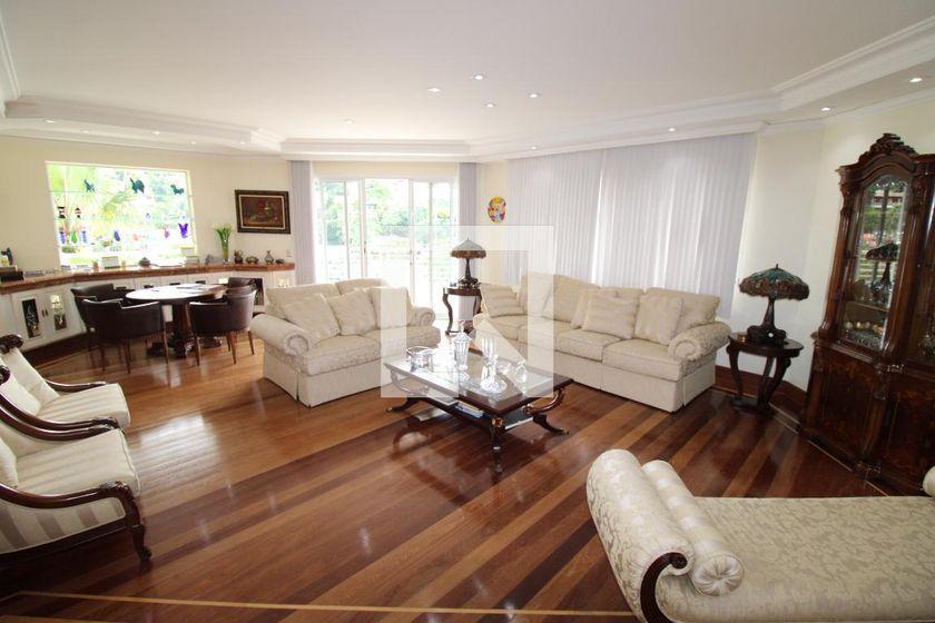 Casa à Venda – Morumbi, 5 Quartos, 800 m² – São Paulo