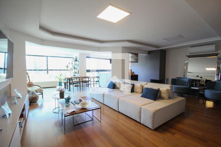 Apartamento à Venda – Panamby, 4 Quartos, 242 m² – São Paulo