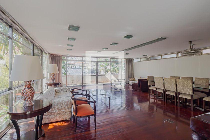 Casa à Venda – Jardim Paulista, 4 Quartos, 570 m² – São Paulo