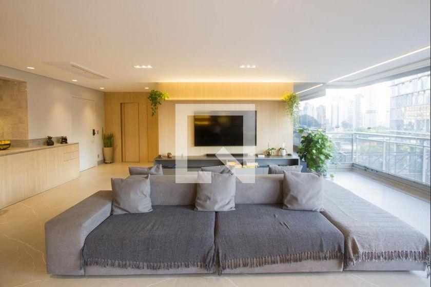 Apartamento à Venda – Brooklin, 3 Quartos, 197 m² – São Paulo