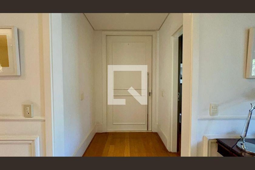 Apartamento à Venda – Alto de Pinheiros, 2 Quartos, 350 m² – São Paulo