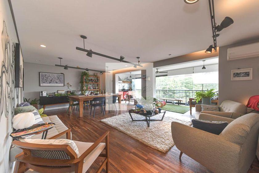 Apartamento à Venda – Chácara Santo Antonio, 4 Quartos, 214 m² – São Paulo