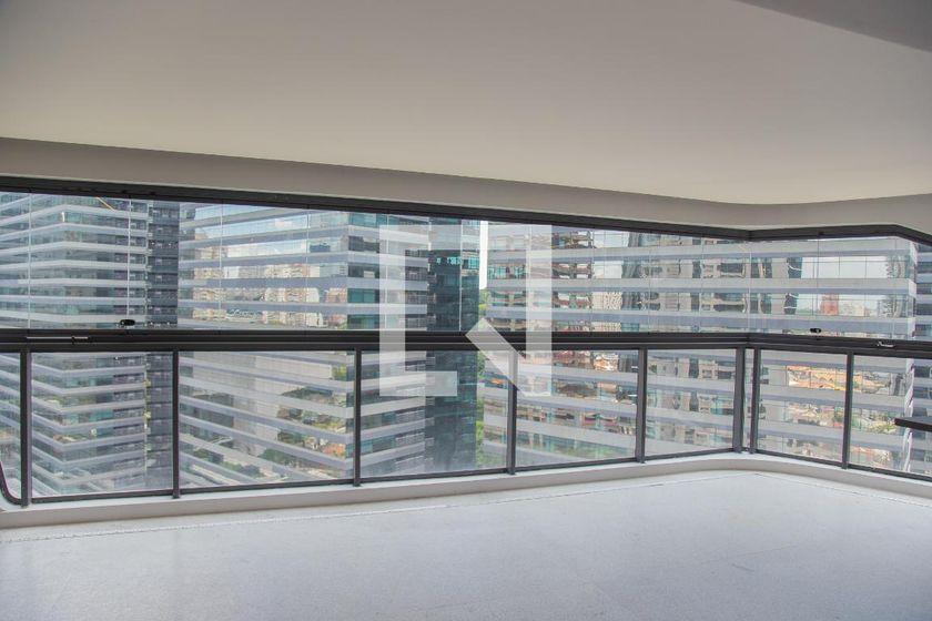 Apartamento à Venda – Chácara Santo Antonio, 3 Quartos, 196 m² – São Paulo